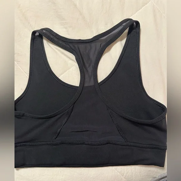 XS North Face black mesh sports bra - Picture 3 of 3